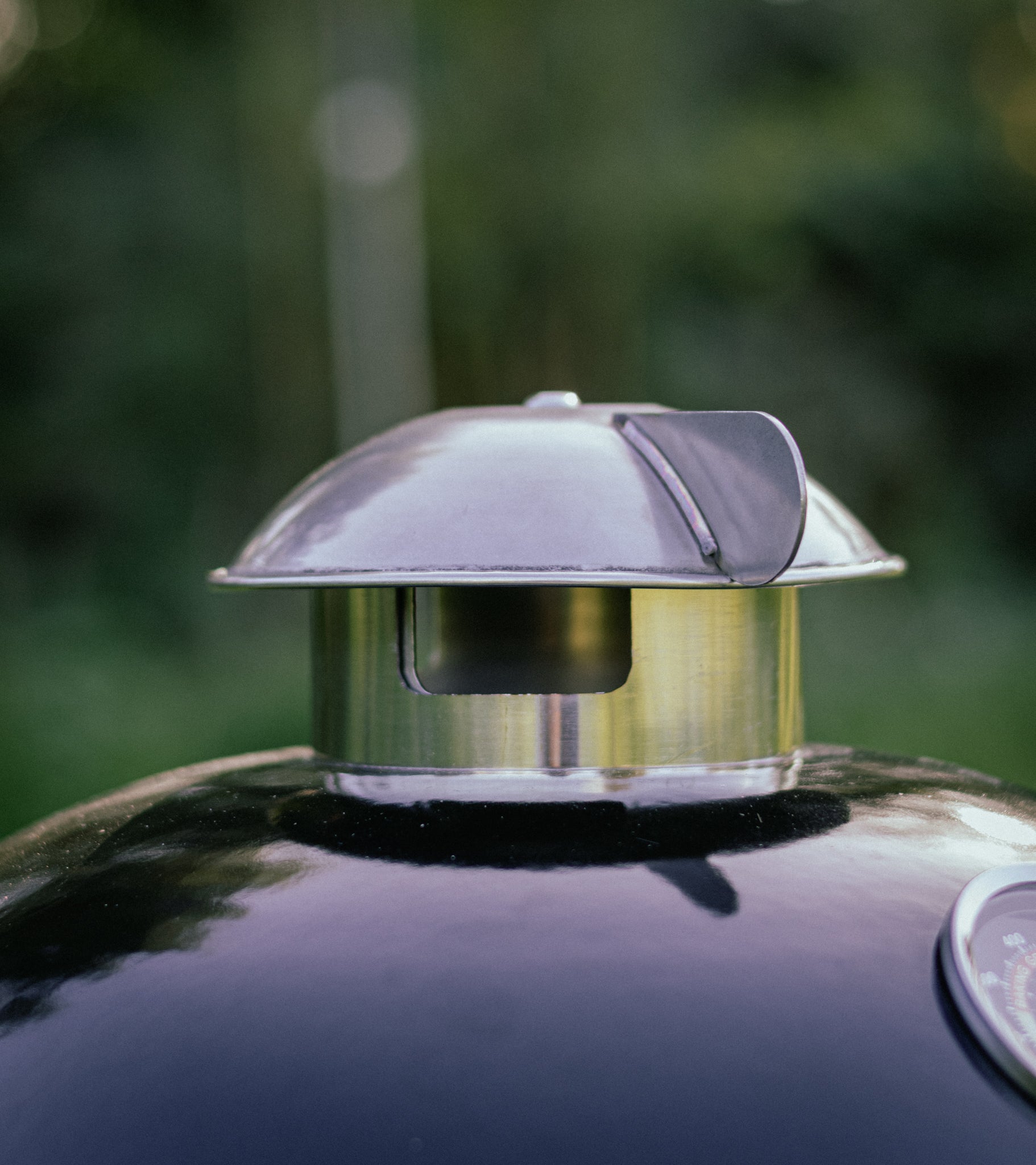 The Little Cayuga BBQ Egg – Small Ceramic Kamado Grill & Smoker