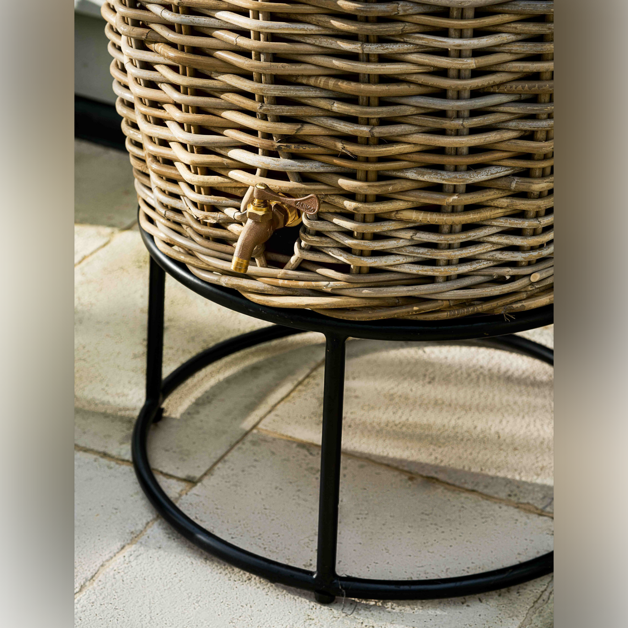 Kingscote 200L Rattan Water Butt – Natural