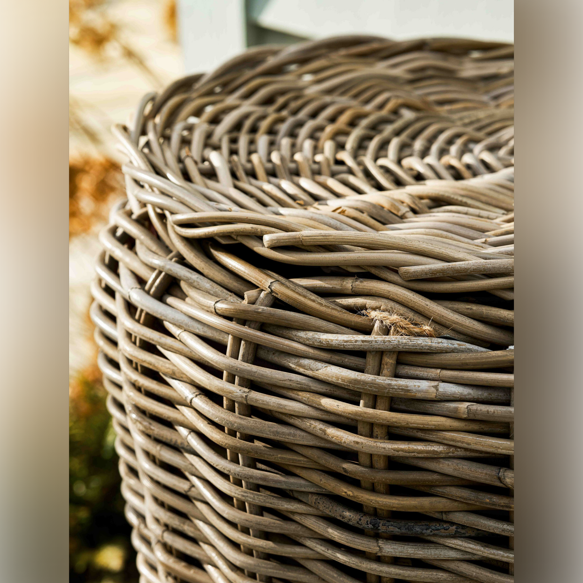 Kingscote 200L Rattan Water Butt – Natural