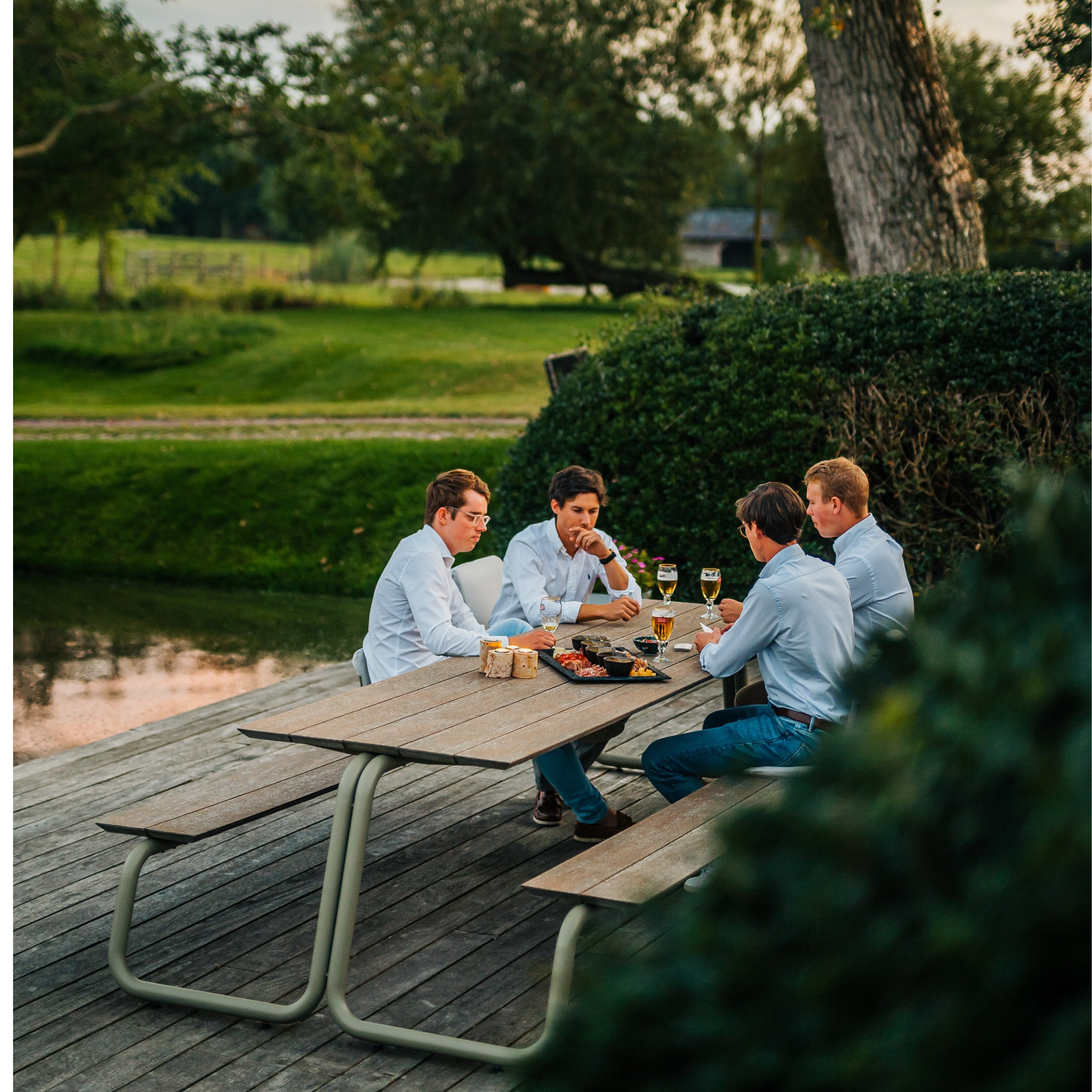 WÜNDER The Table Outdoor Dining Table & Bench Set