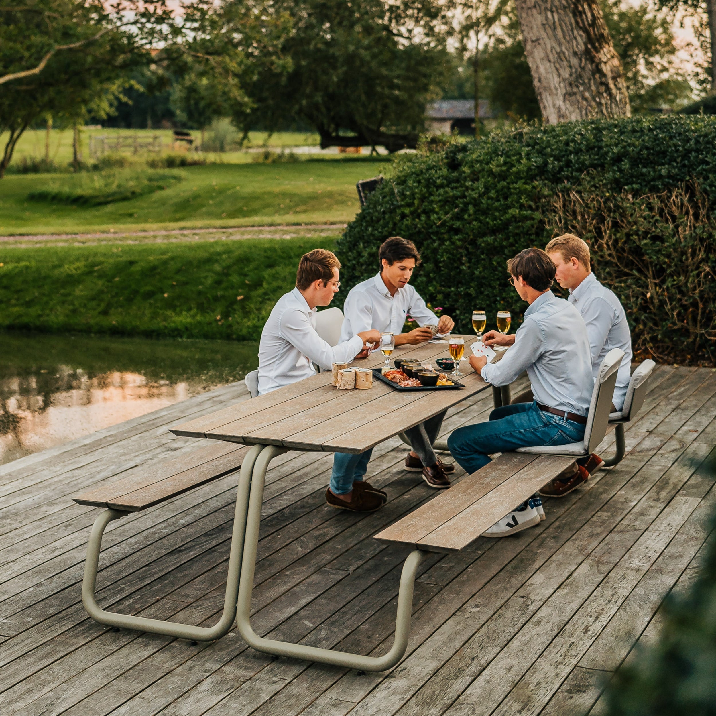 WÜNDER The Table Outdoor Dining Table & Bench Set
