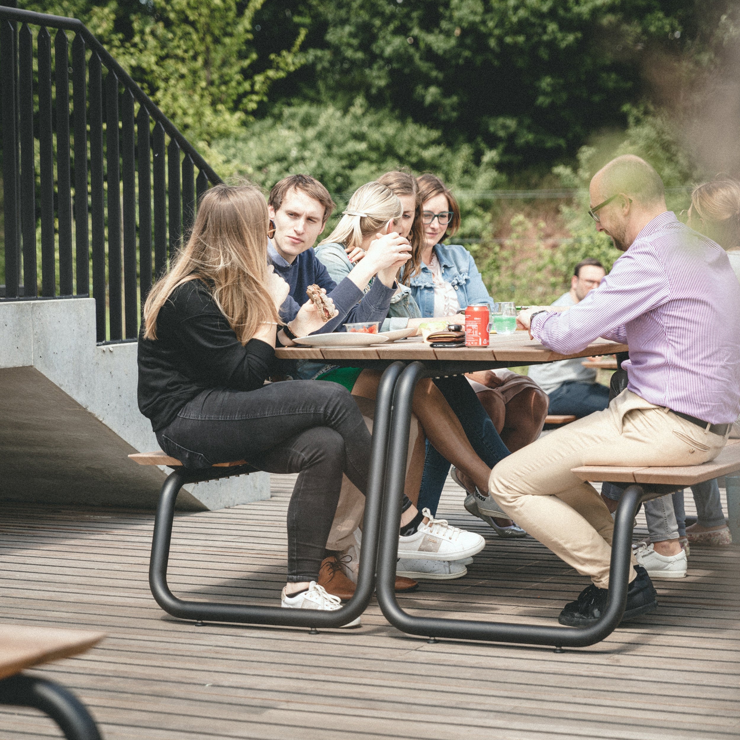 WÜNDER The Table Outdoor Dining Table & Bench Set