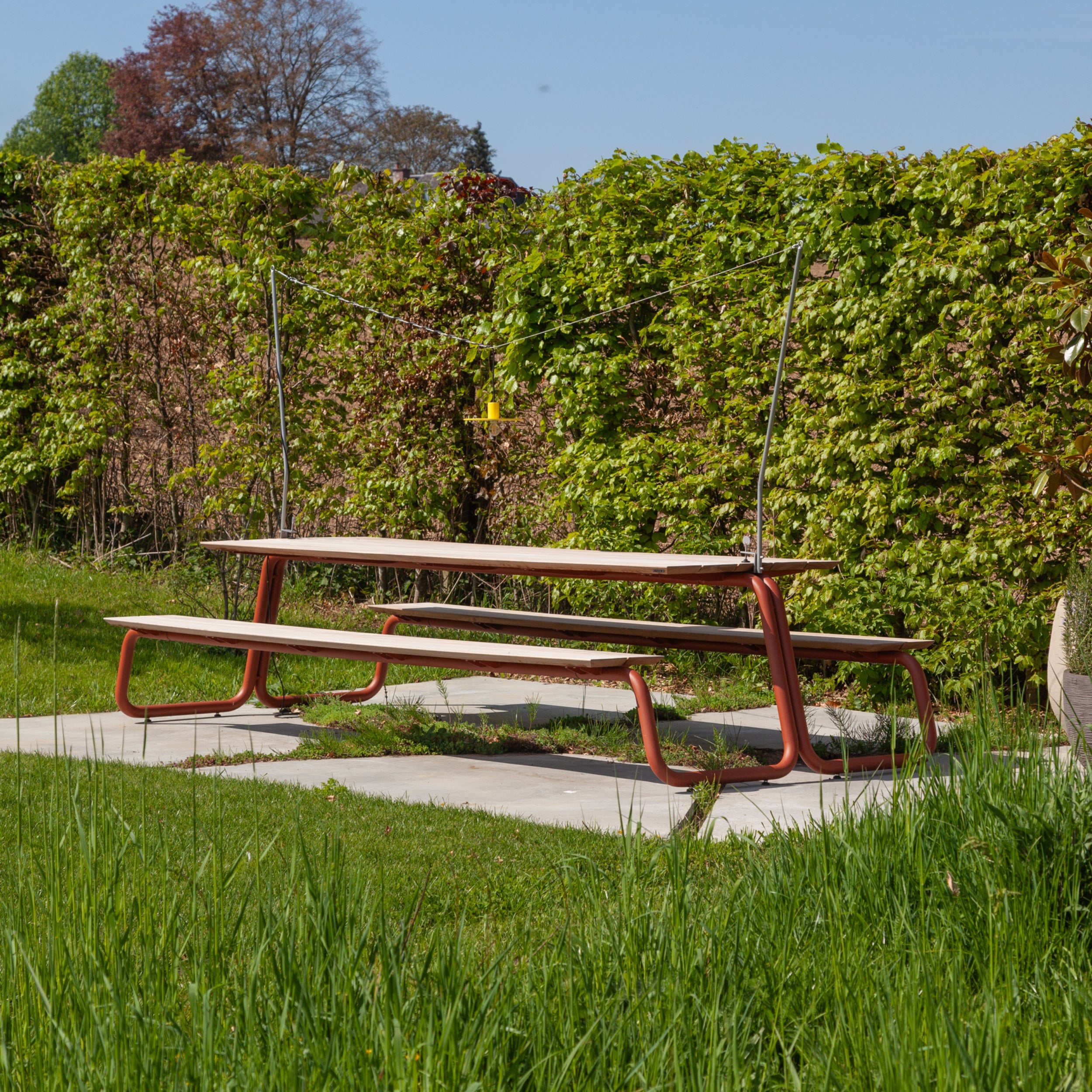 WÜNDER The Table Outdoor Dining Table & Bench Set