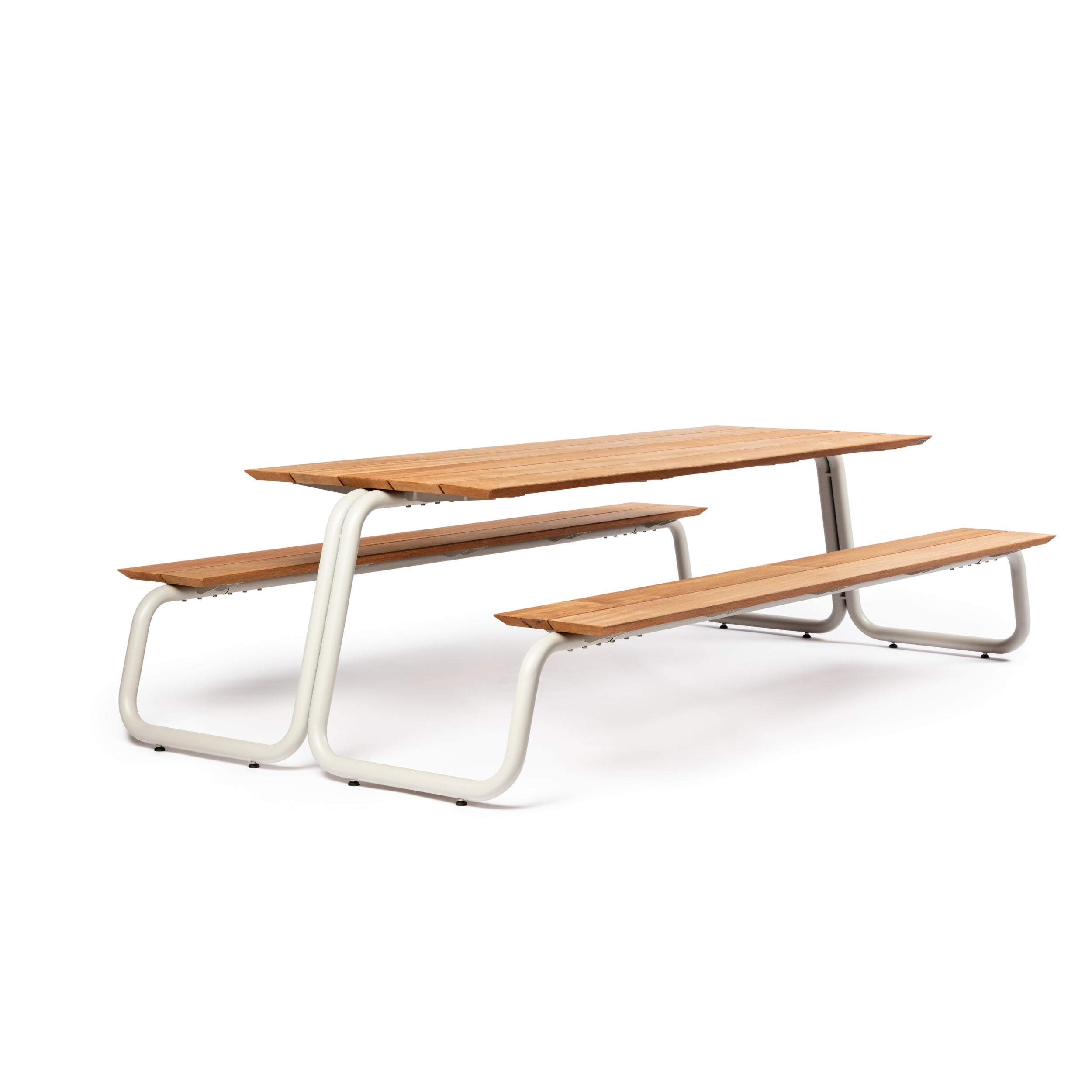 WÜNDER The Table Outdoor Dining Table & Bench Set