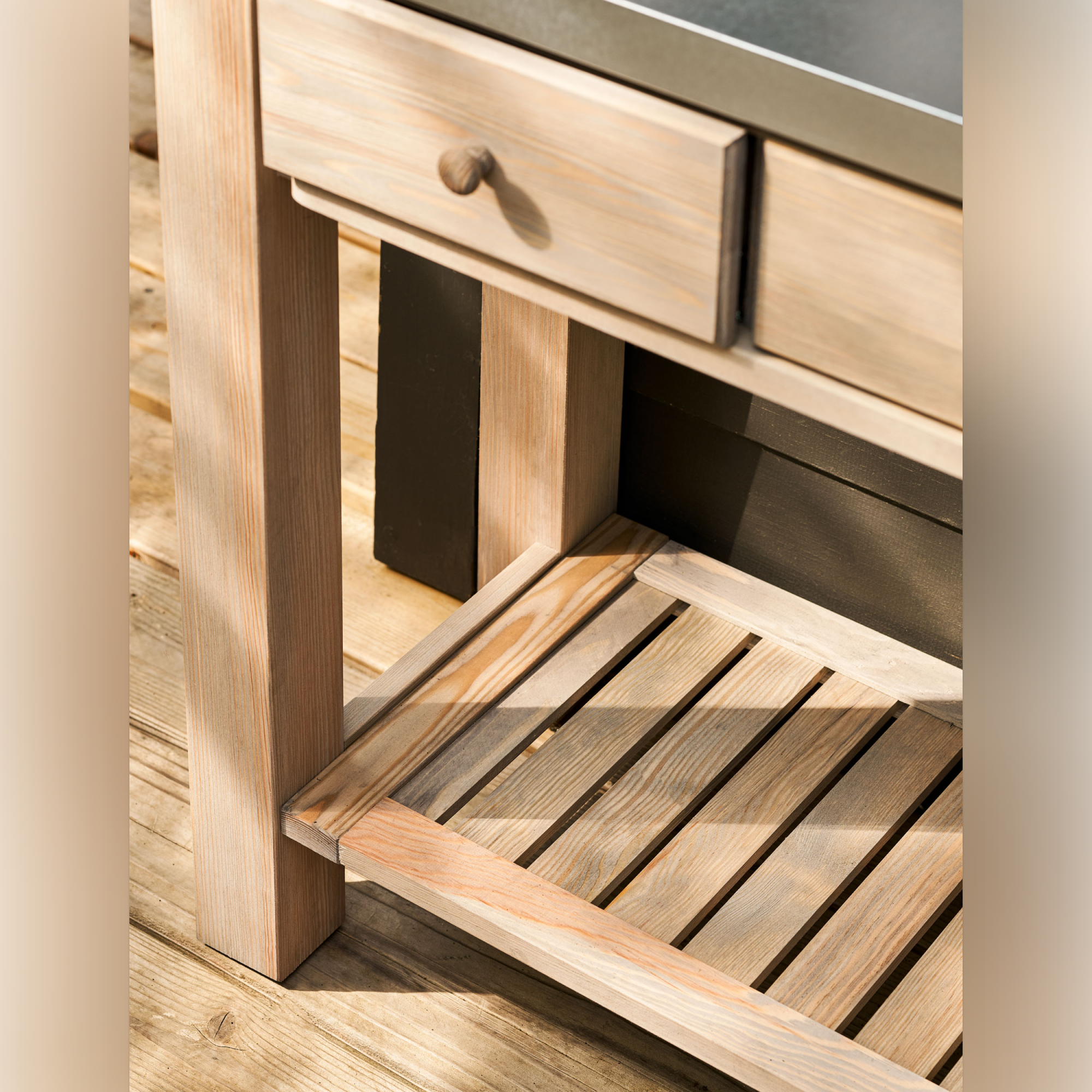 Aldsworth Potting Table – Natural Spruce