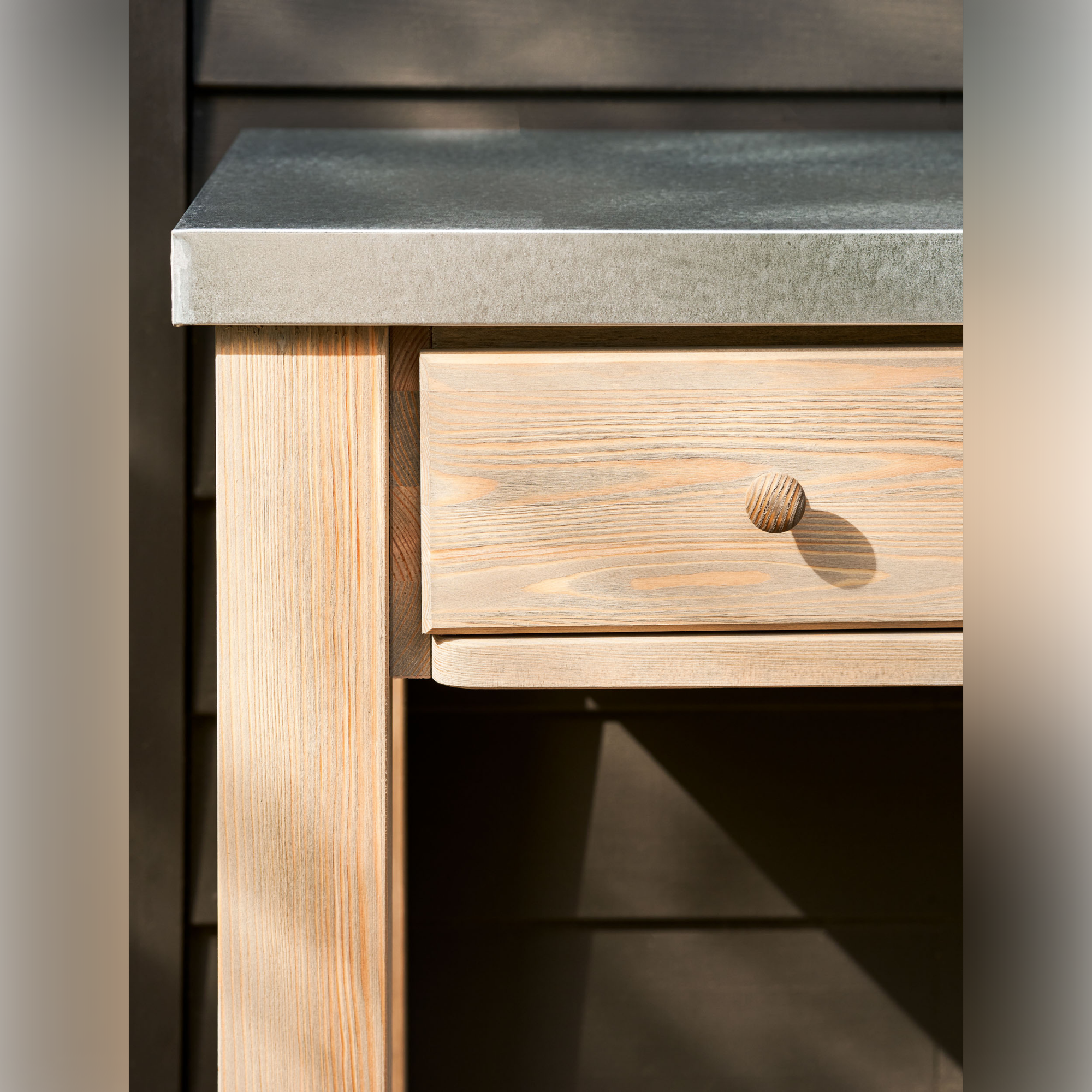 Aldsworth Potting Table – Natural Spruce