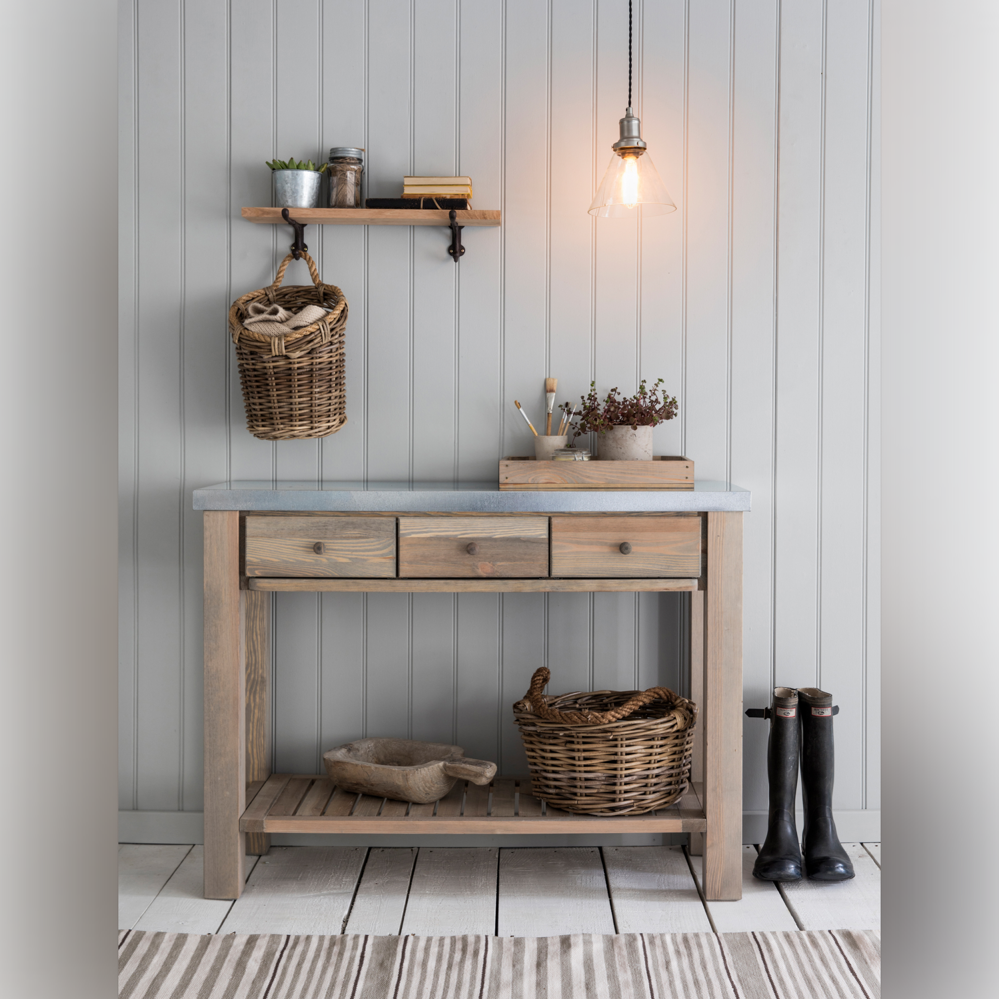 Aldsworth Potting Table – Natural Spruce