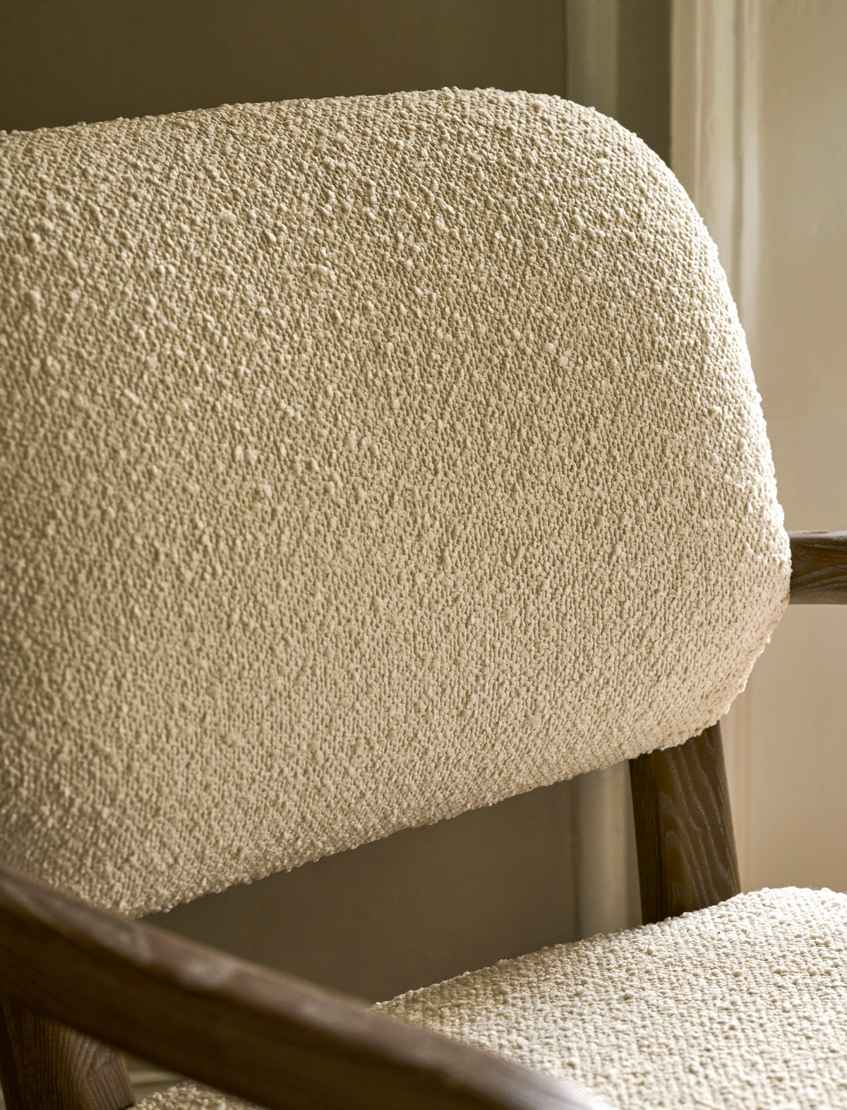 Cherhill Armchair – Ash Wood, White