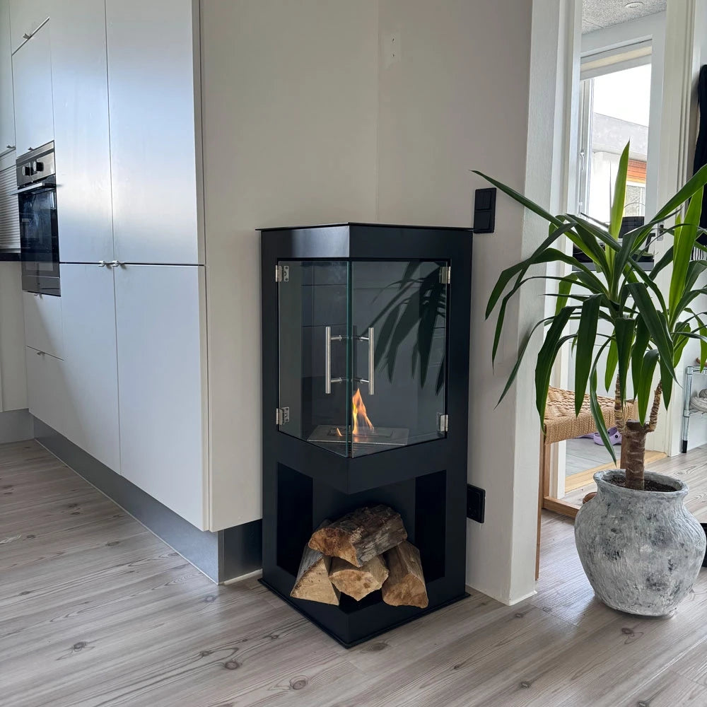 ScandiFlames Alaska Freestanding Bioethanol Stove lifestyle view 2