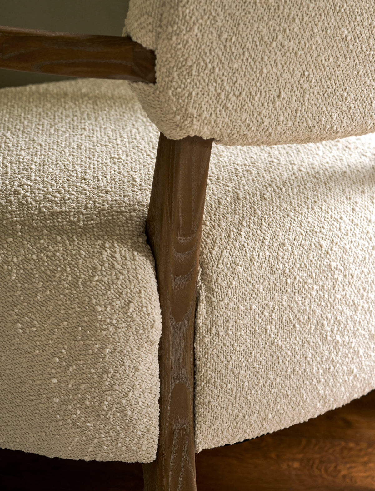 Cherhill Armchair – Ash Wood, White