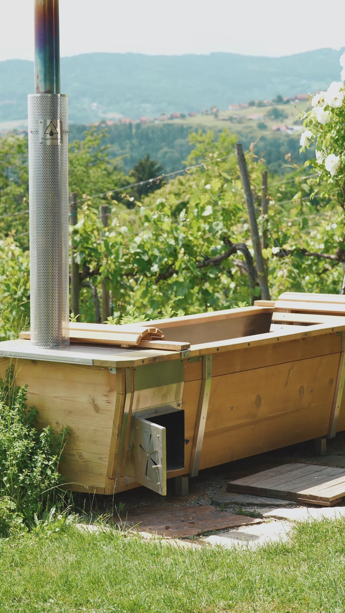 FEUERWASSER Wood-Fired Outdoor Bathtub