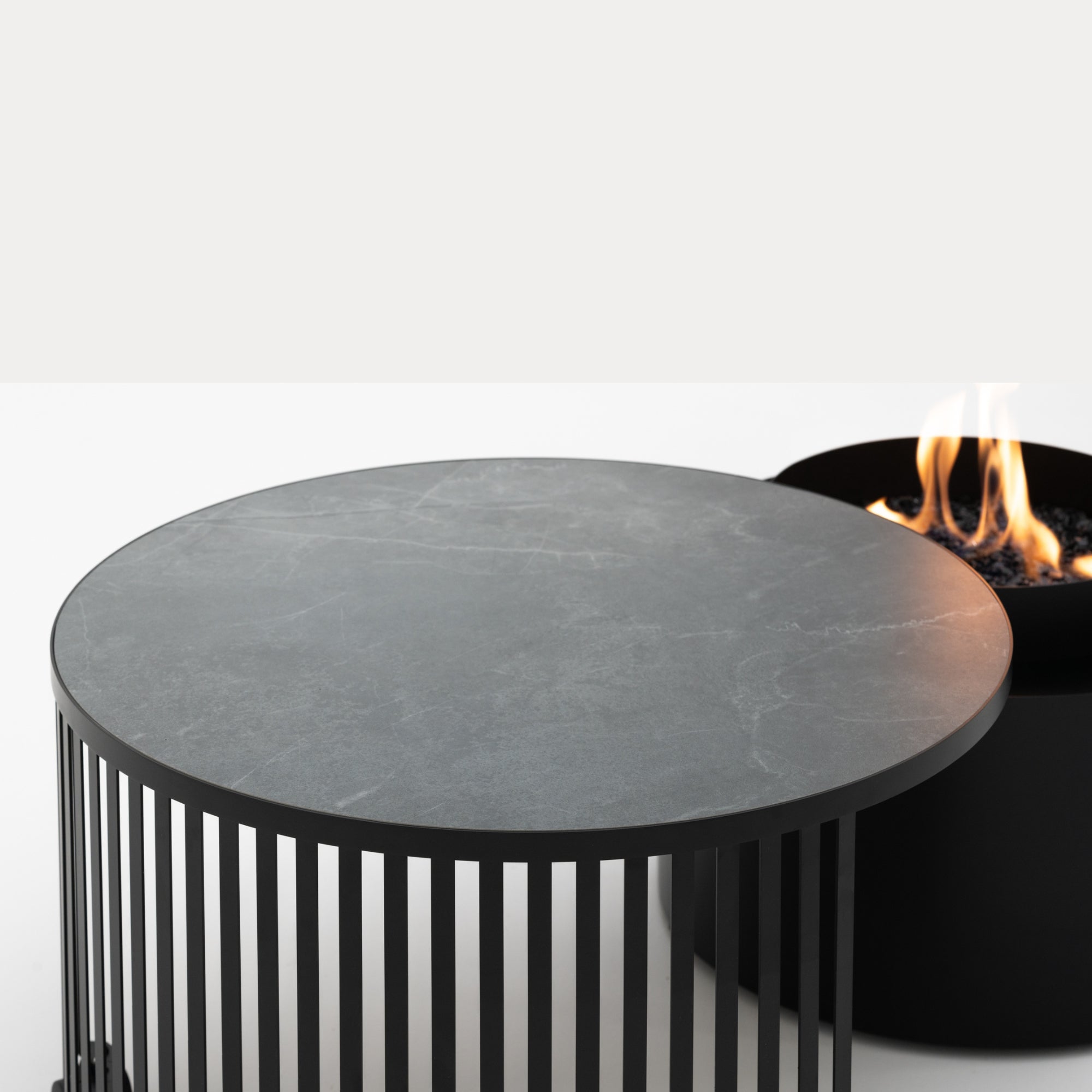 Planika Moon – Black Outdoor Gas Fire Table with Cover